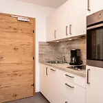 Hagerhof * والشسي